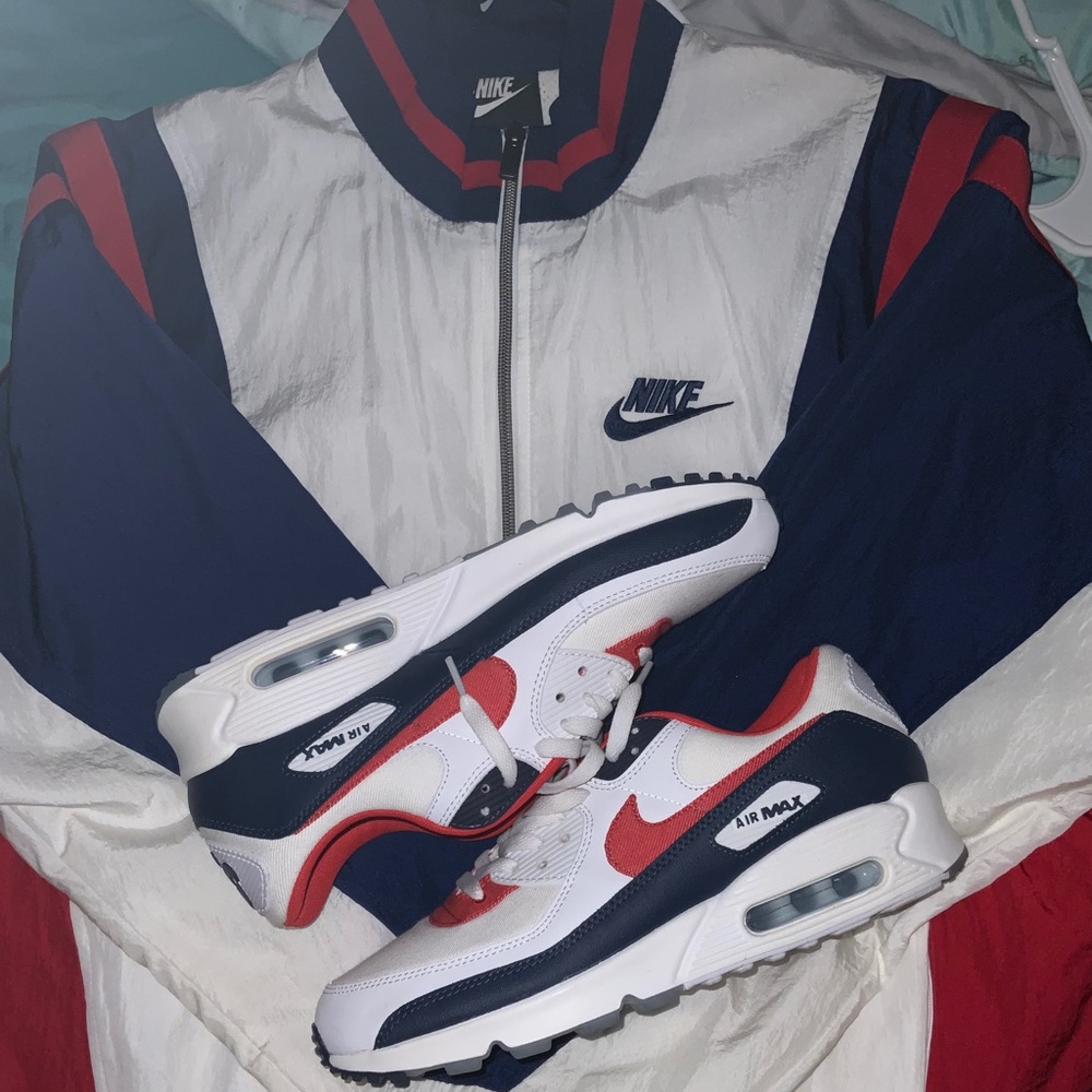 Nike Jacket (M) Air Max 90 (10.5) excellent condition